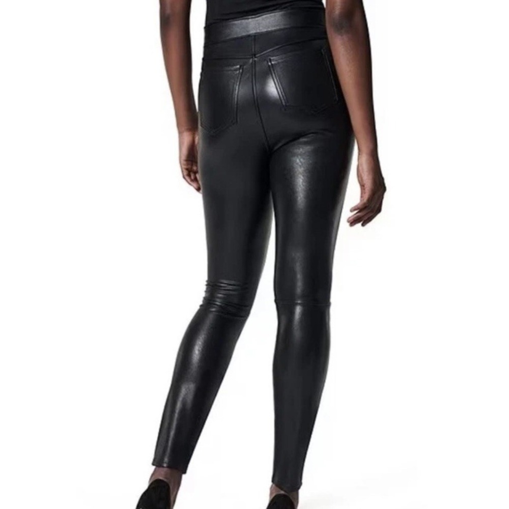 Spanx Leather Like Ankle Skinny Pants Medium M Faux Leather Petite 20282Q $148